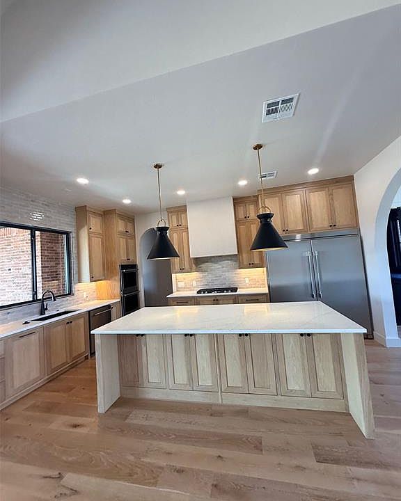 2nd image of 4208 Diamond Ct