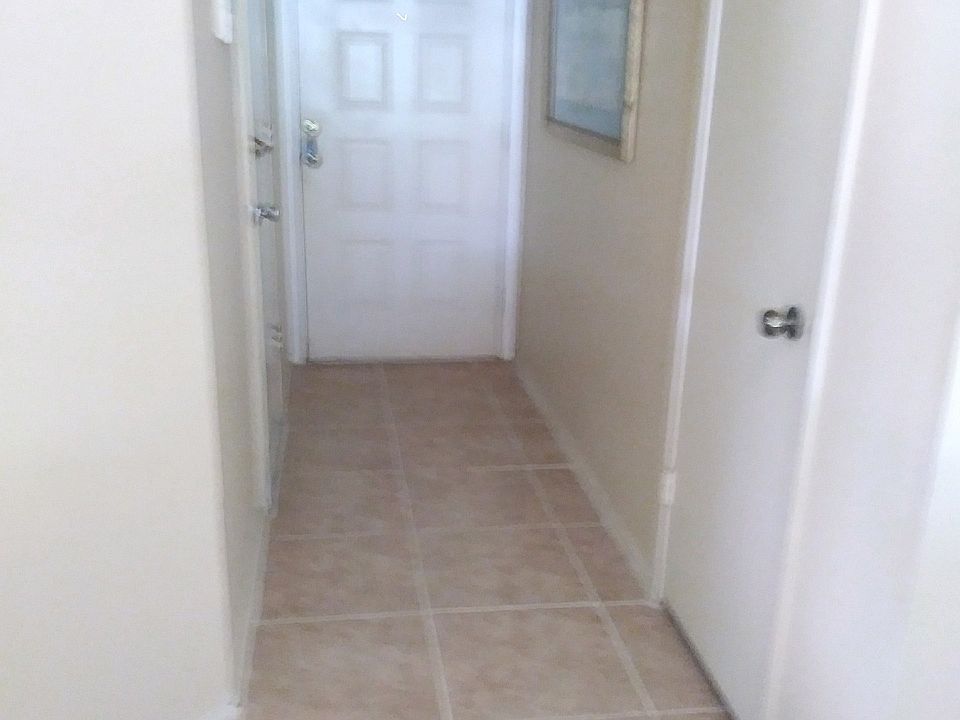 2nd image of 1827 Ripple Creek Dr