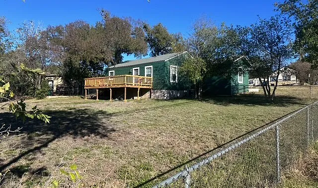 3 bed, 1260 sqft, $1,985 — Photo 4
