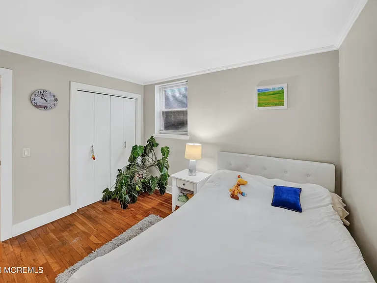 301 6th Ave #101 — Photo 11