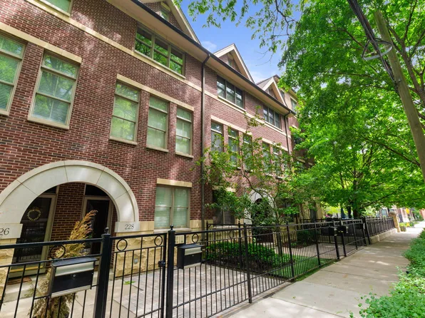 228 E Cullerton St, Chicago, IL 60616