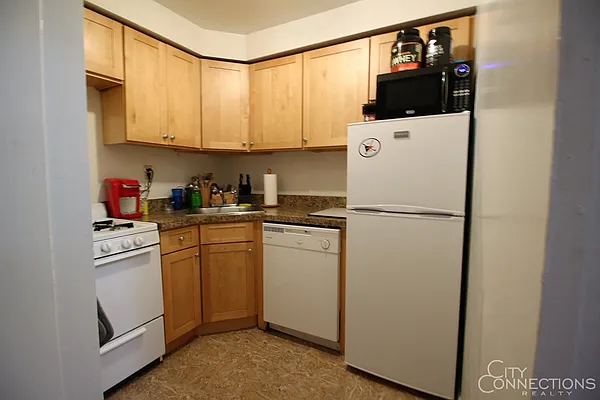 Rented by City Connections Realty | media 13