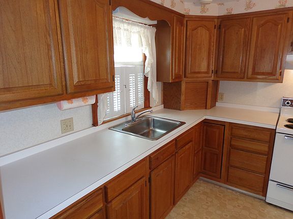 Oak Cabinets
