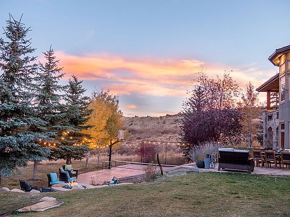 3rd image of 2710 Silver Cloud Dr
