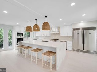 8509 Timber Hill Ln, Potomac, MD 20854