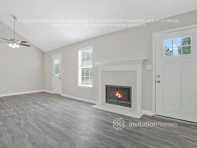 1156 Ruxbury Ct — Photo 3