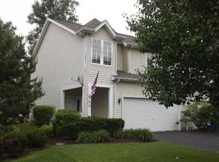 544 Birch Rd, Woodstock, IL 60098