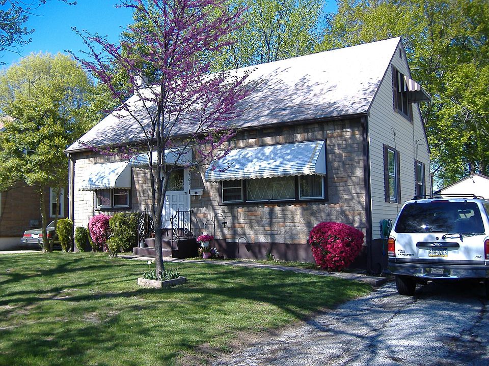 2nd image of 3705 Mount Vernon Ave