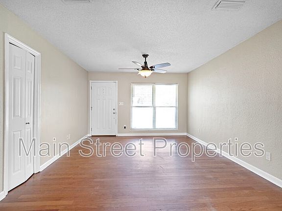 3rd image of 8137 Imperial Dr