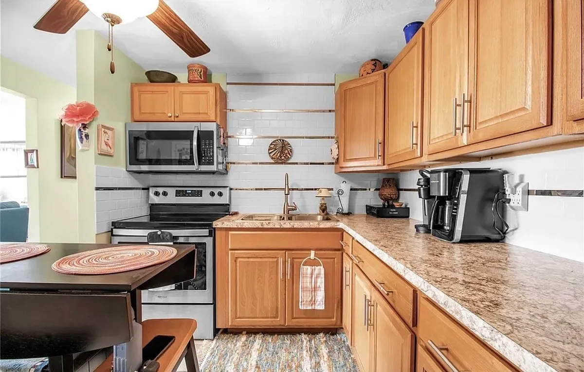 Building Photo - 51 S 86th St #4B