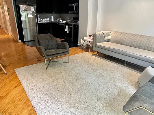 Rented by Nest Seekers International | media 16