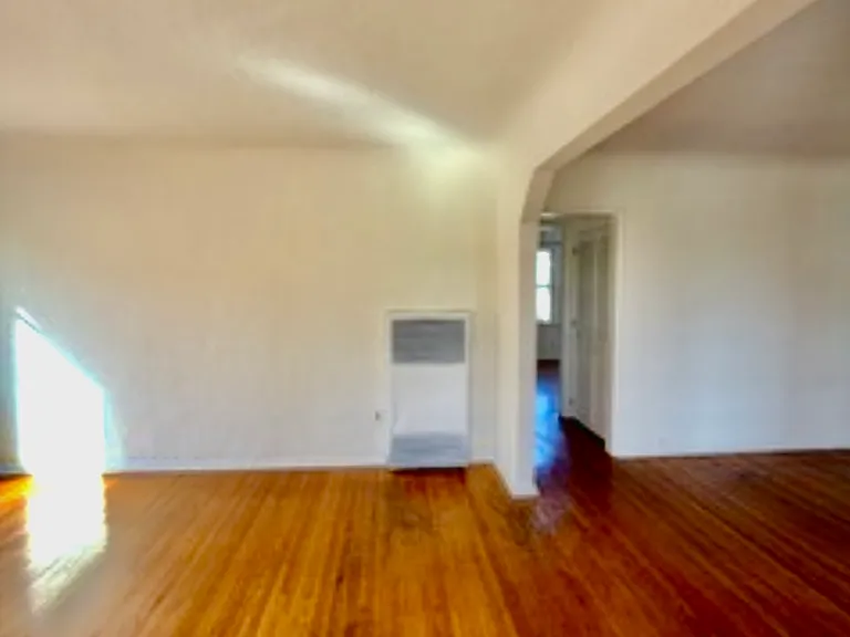 6087 Cashio St #6089 — Photo 9