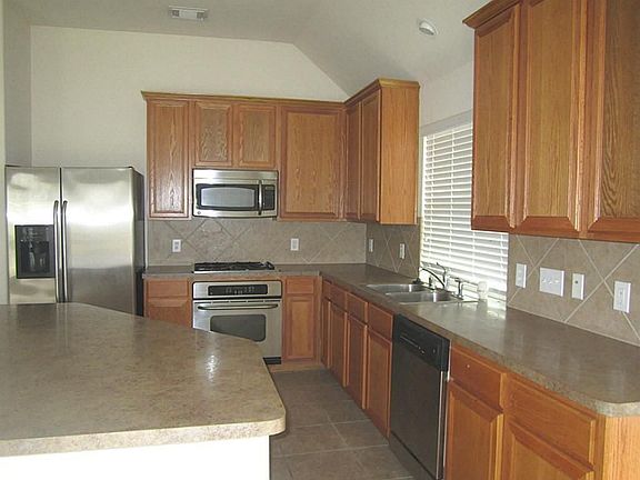 5th image of 7614 Stone Arbor Ln