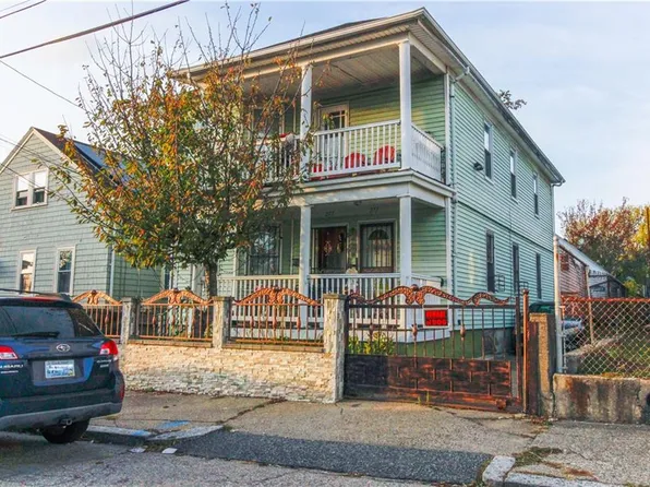 271 Althea St, Providence, RI 02909