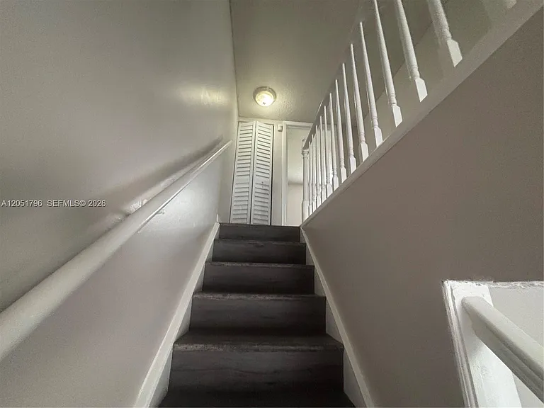 323 Palm Cir E — Photo 12