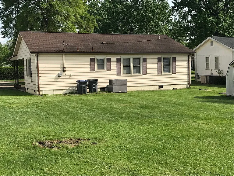 824 Oakdale Rd — Photo 6