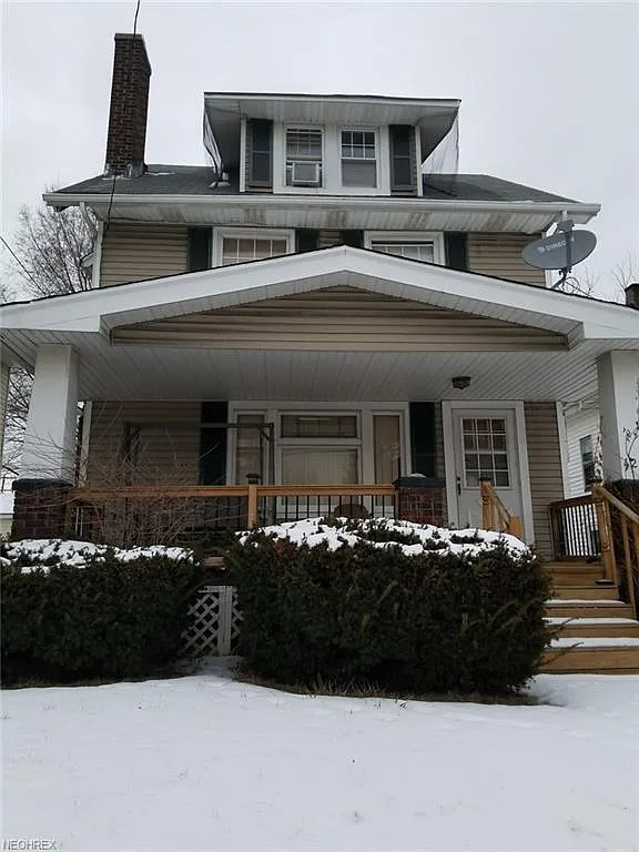4258 Valley Rd photo 1