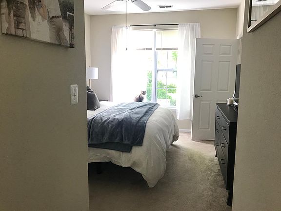 4th image of 2641 S Vance Ct #103