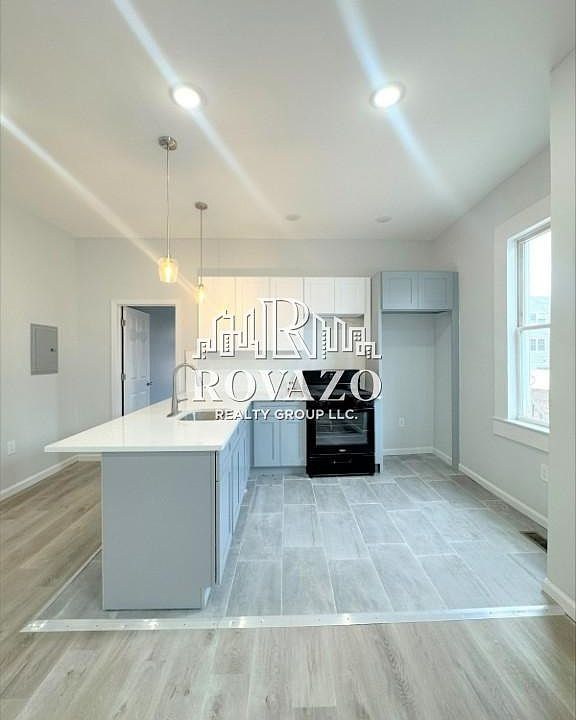 1st image of 60 Holland St #Aa1