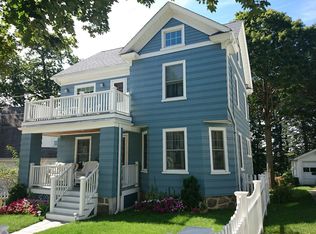 12 Manthorne Rd, West Roxbury, MA 02132