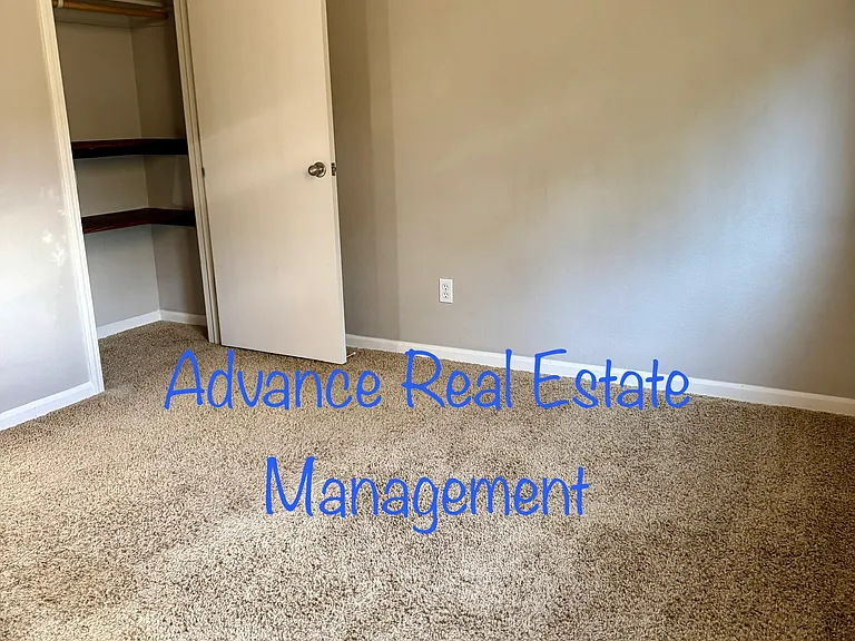 3908 E Commerce Way — Photo 5