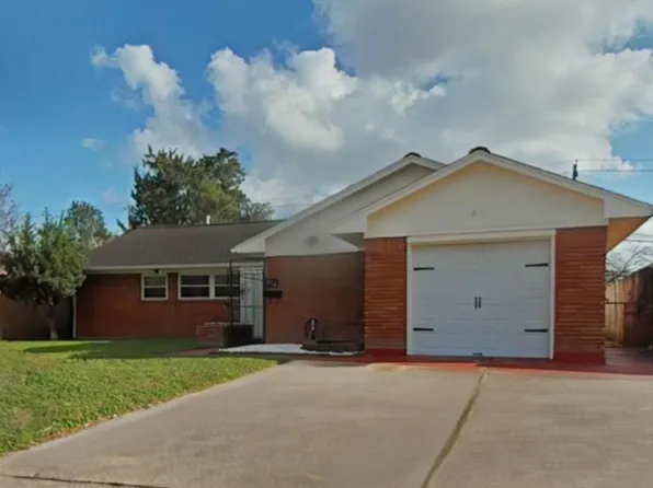 614 Gilpin St, Houston, TX 77034