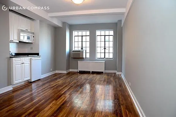 Rented by Compass | media 28