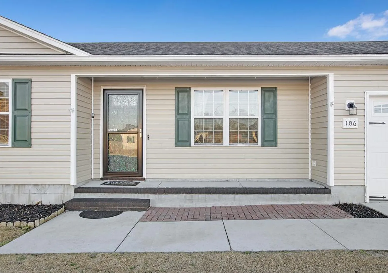 Adorable Richlands Home! — Photo 2