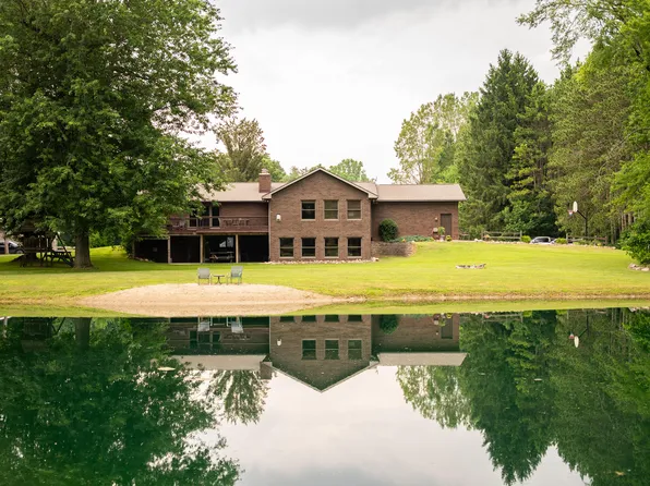 10133 W Allen Rd, Fowlerville, MI 48836