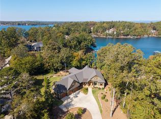 144 E Waterford Dr, Seneca, SC 29672