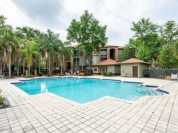 Make every day feel like a resort day.