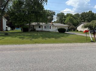 1336 S Seymour Rd, Flint, MI 48532