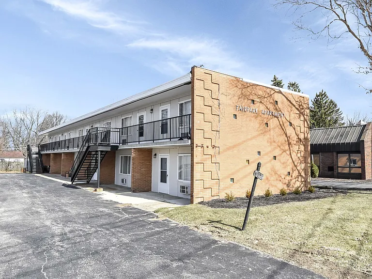 19070 Lorain Rd #6 — Photo 6