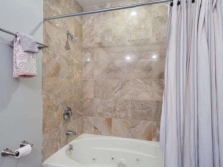 655 E 2nd St #204 — Photo 9