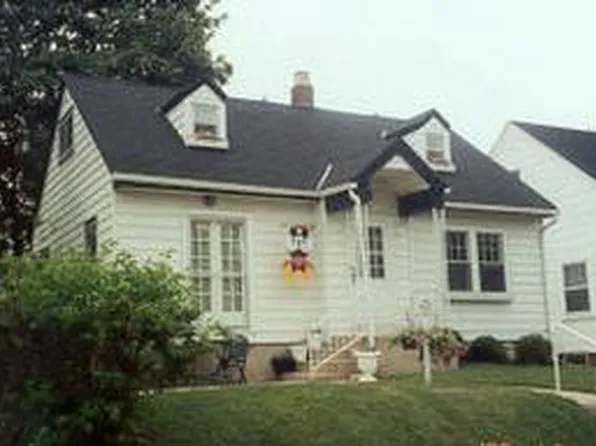 1457 South 86th STREET, West Allis, WI 53214