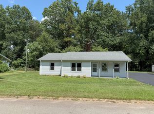 141 Willowood Dr, Spartanburg, SC 29303