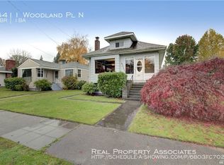 6411 Woodland Pl N, Seattle, WA 98103