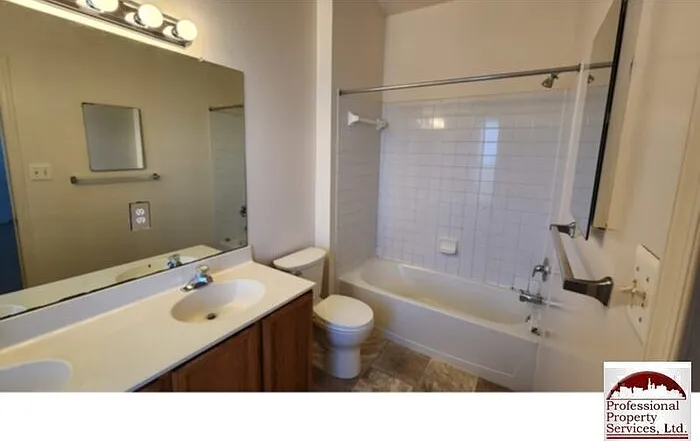 158 Heathfield Dr — Photo 15