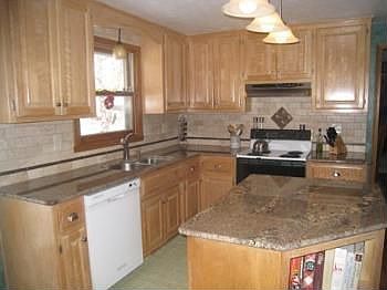 3rd image of 1028 Trailwood Dr