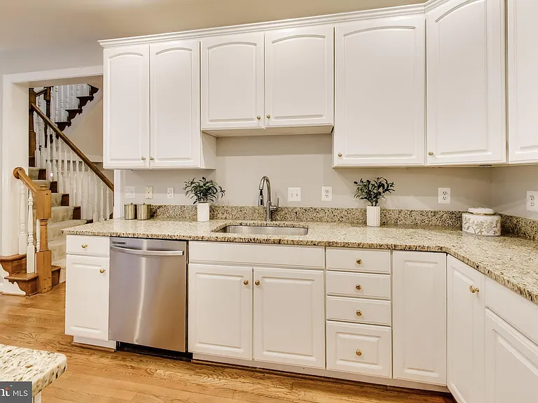 8026 Kidwell Town Ct — Photo 10