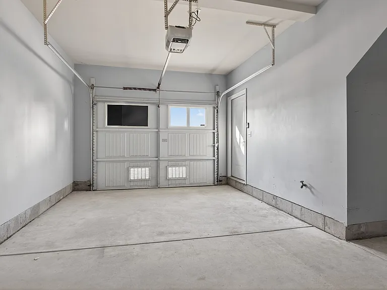 8141 Highland St — Photo 30