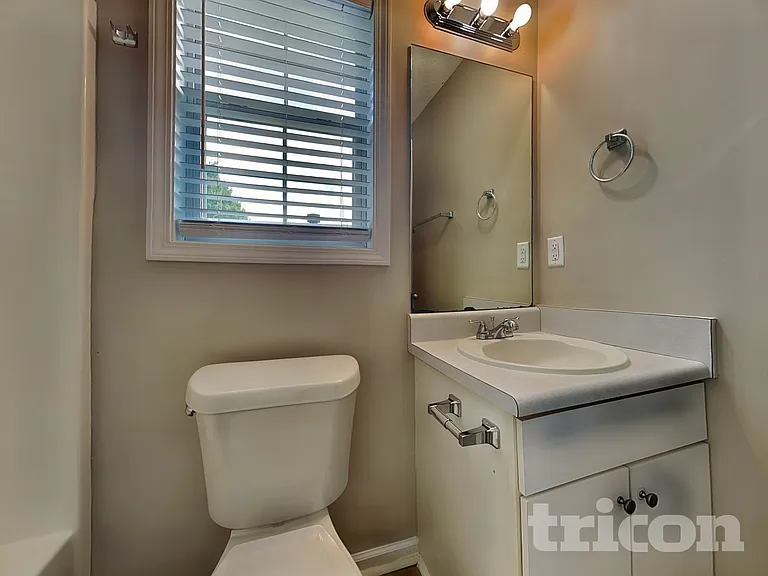 113 Ivy Brook Dr — Photo 12
