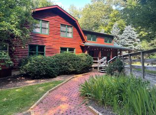 474 Valencia Rd, Mars, PA 16046