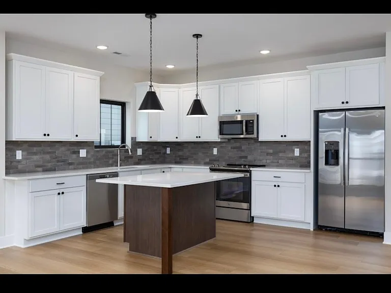 2724 SW 24th Ln — Photo 27