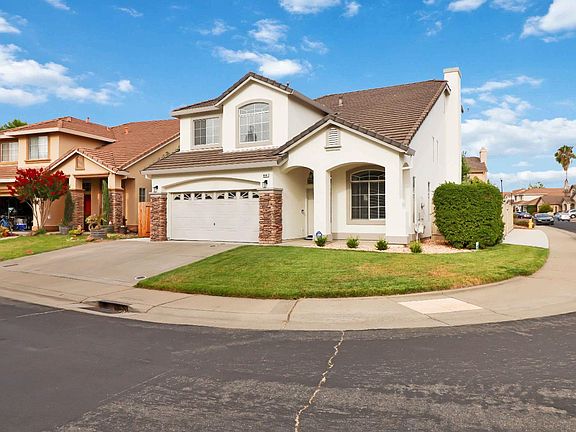 2nd image of 8900 Rising Mist Way