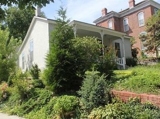 211 N 2nd St, Atchison, KS 66002