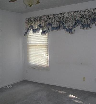 5th image of 2560 Juniper Ave