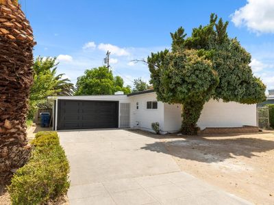 2546 E Pontiac Way, Fresno, CA, 93726