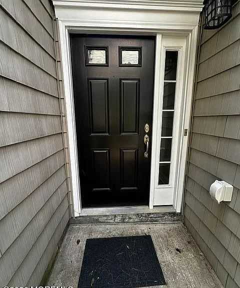 15 Chapin Ave — Photo 3