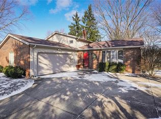 69 Monticello Dr, Brunswick, OH 44212